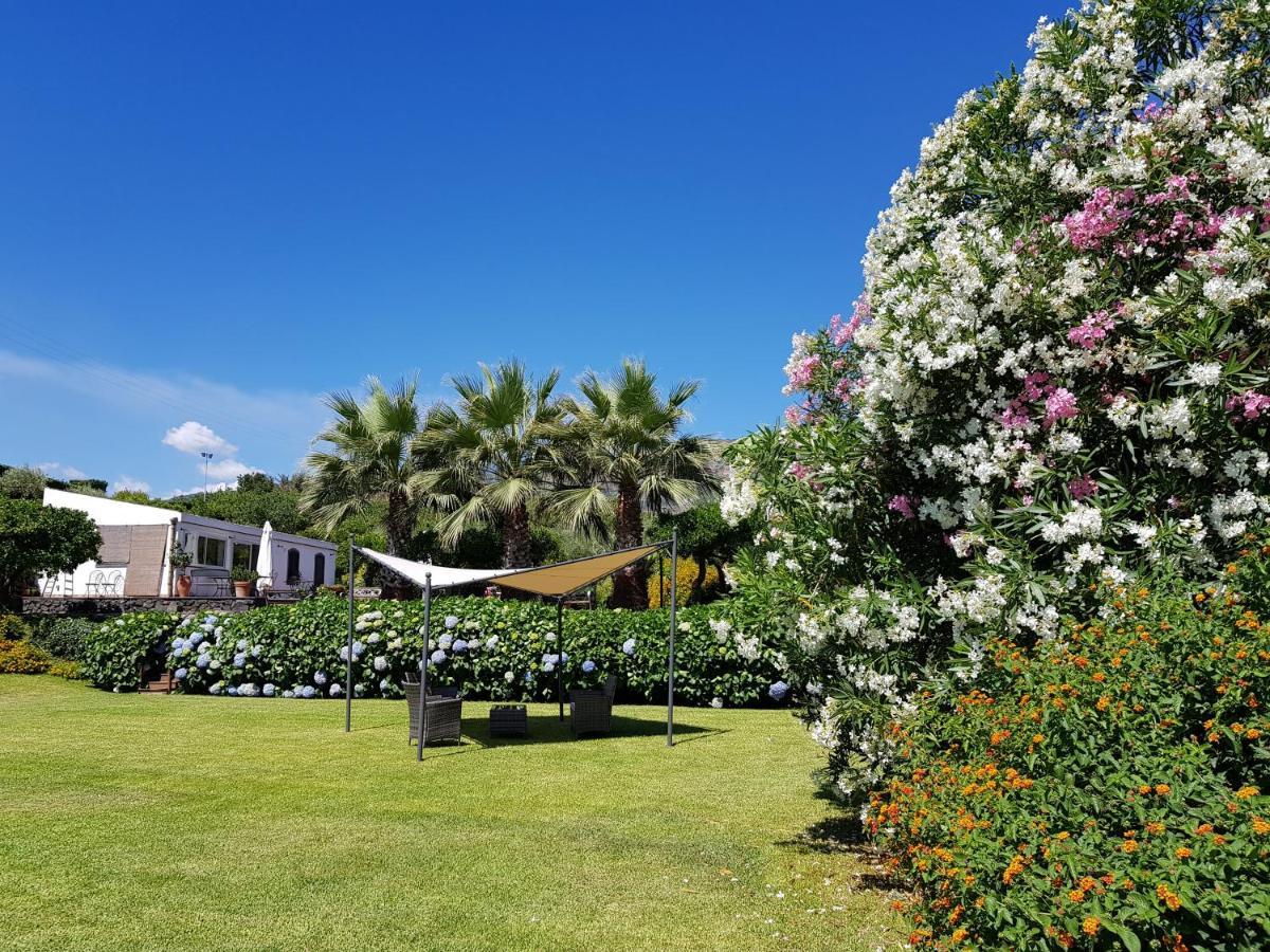 Agriturismo Le Case Di Civi Mascali Eksteriør billede