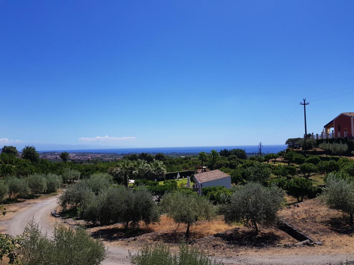 Agriturismo Le Case Di Civi Mascali Eksteriør billede